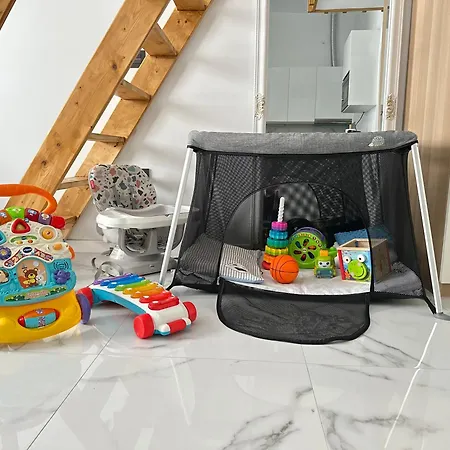 B8 アパート フエンヒロラ